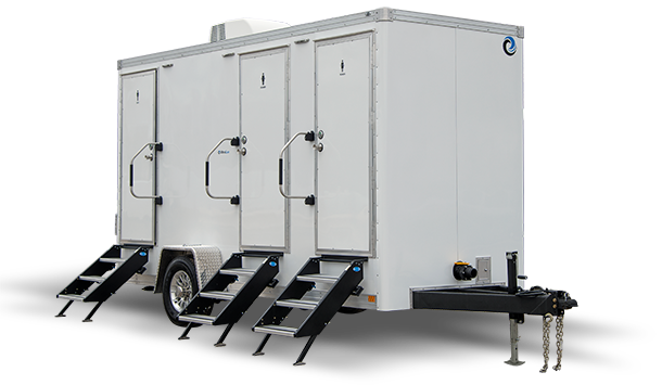 Three Stall Toilet Trailer (UltraLav 3-Stall Restroom Trailer)