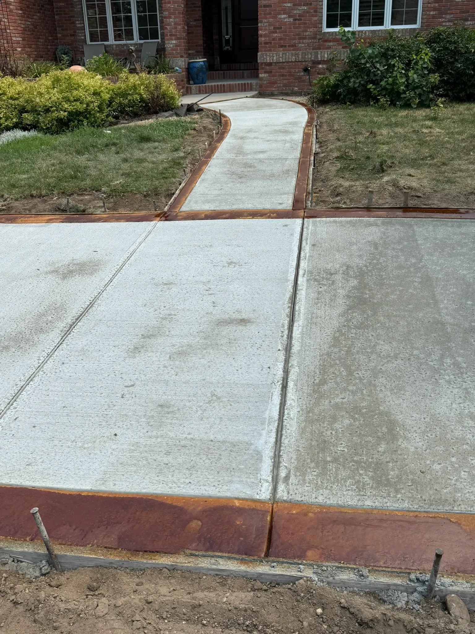 concrete driveway installation
