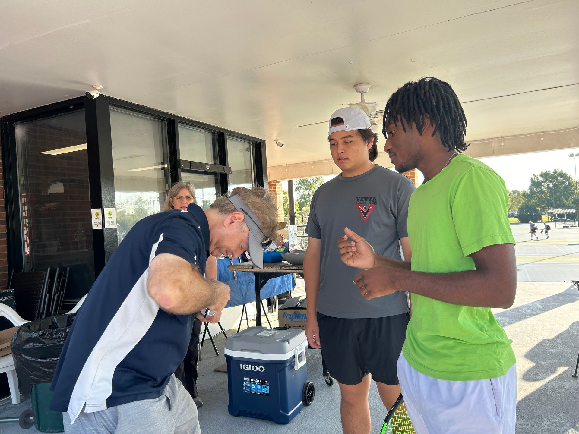 Gobi Grip Grip Test demonstration with tennis players at the USTA Missouri Valley event