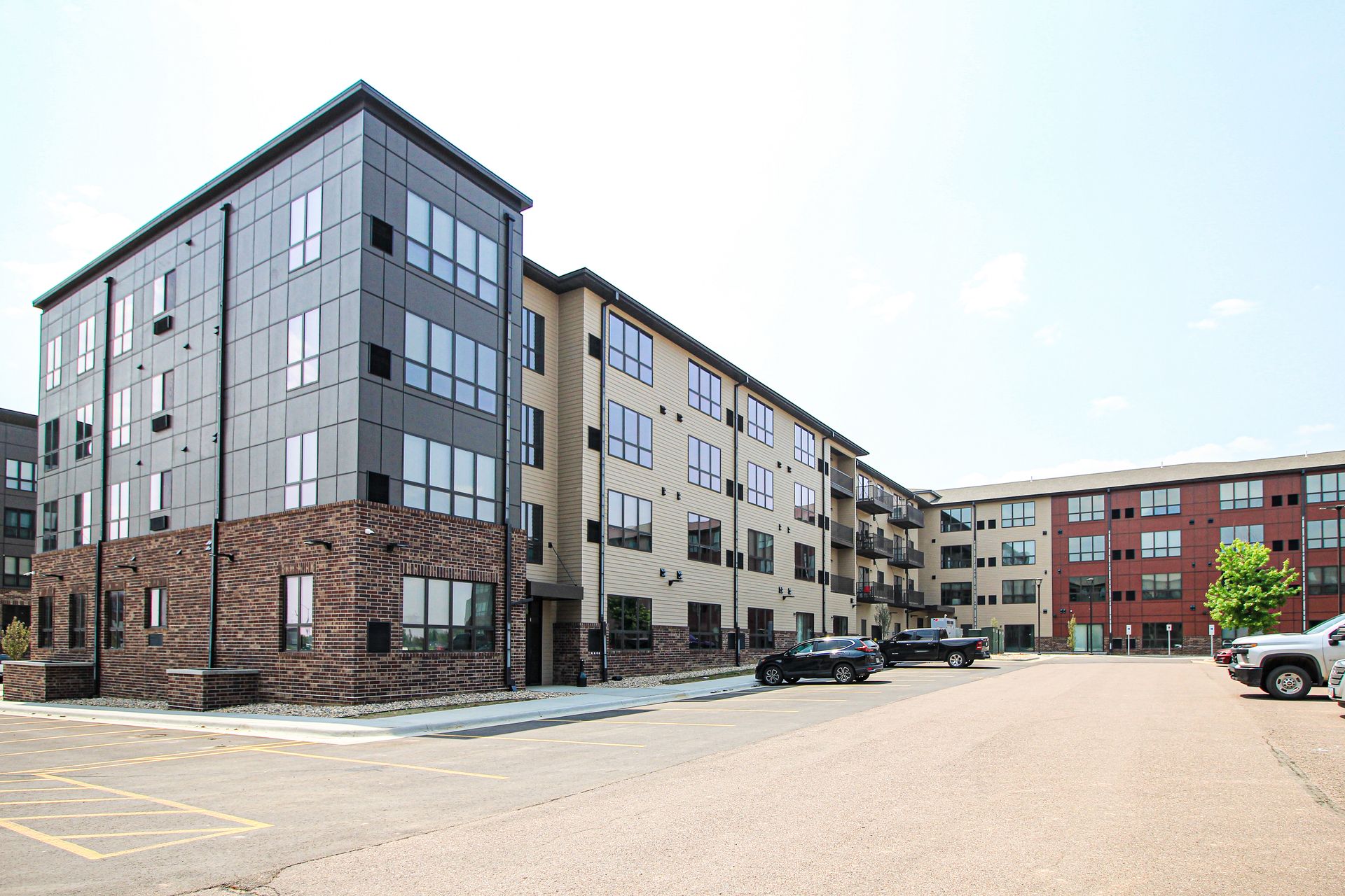 University Hills Apartments in Sioux Falls, SD 4501 N Graduate Ave