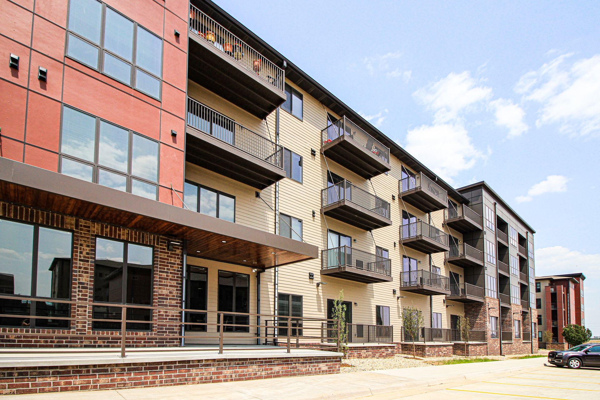 University Hills Apartments in Sioux Falls, SD 5520 W Success Street Amenities