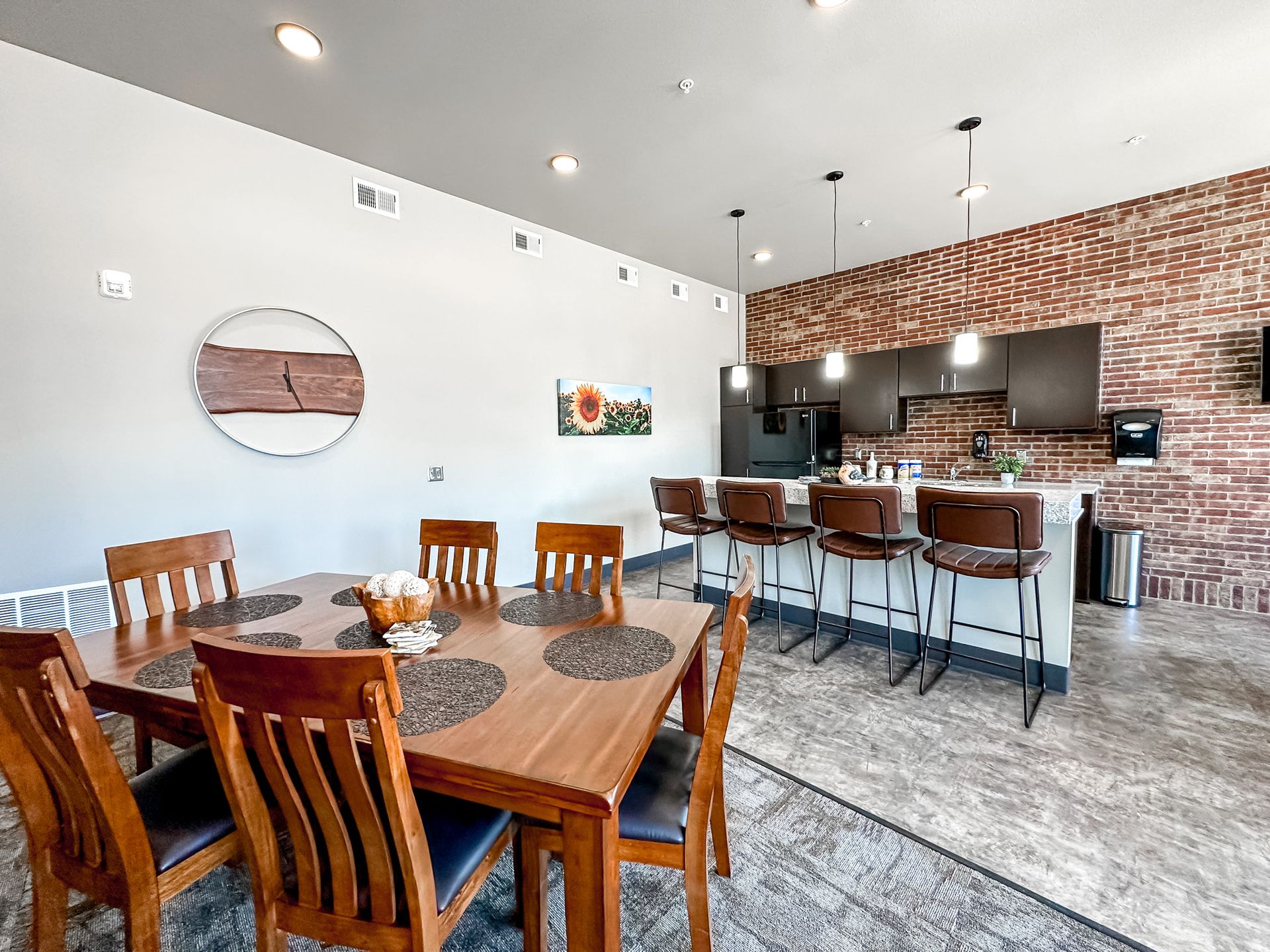 University Hills Apartments in Sioux Falls, SD 5520 W Success Street