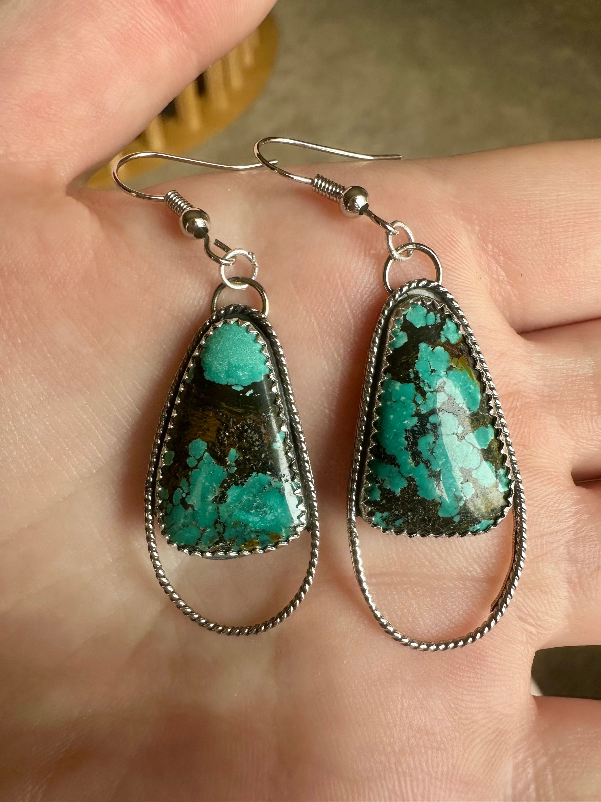 Sterling Silver Kingman Turquoise Dangling Earrings