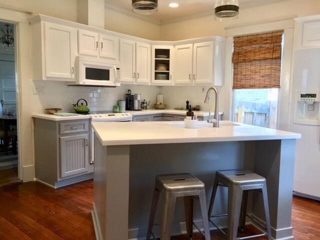 Solid Marble Countertop — Memphis, TN — The Counter-Fitters, Inc