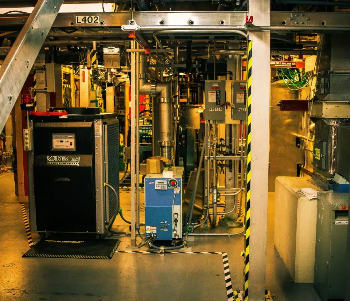 wolf-electric-section-img-commercial-electrical