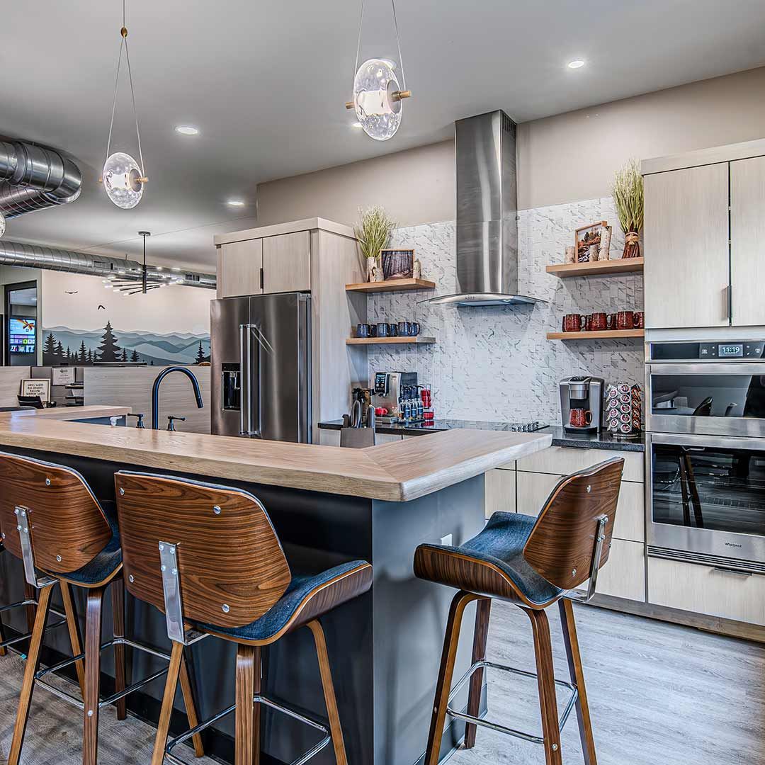 French Road Kitchen 5