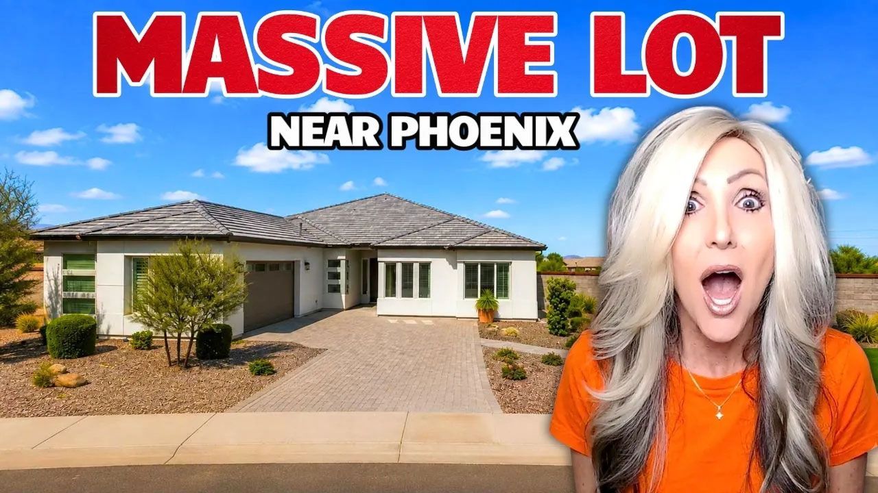 Stunning modern Phoenix-area home on a huge lot