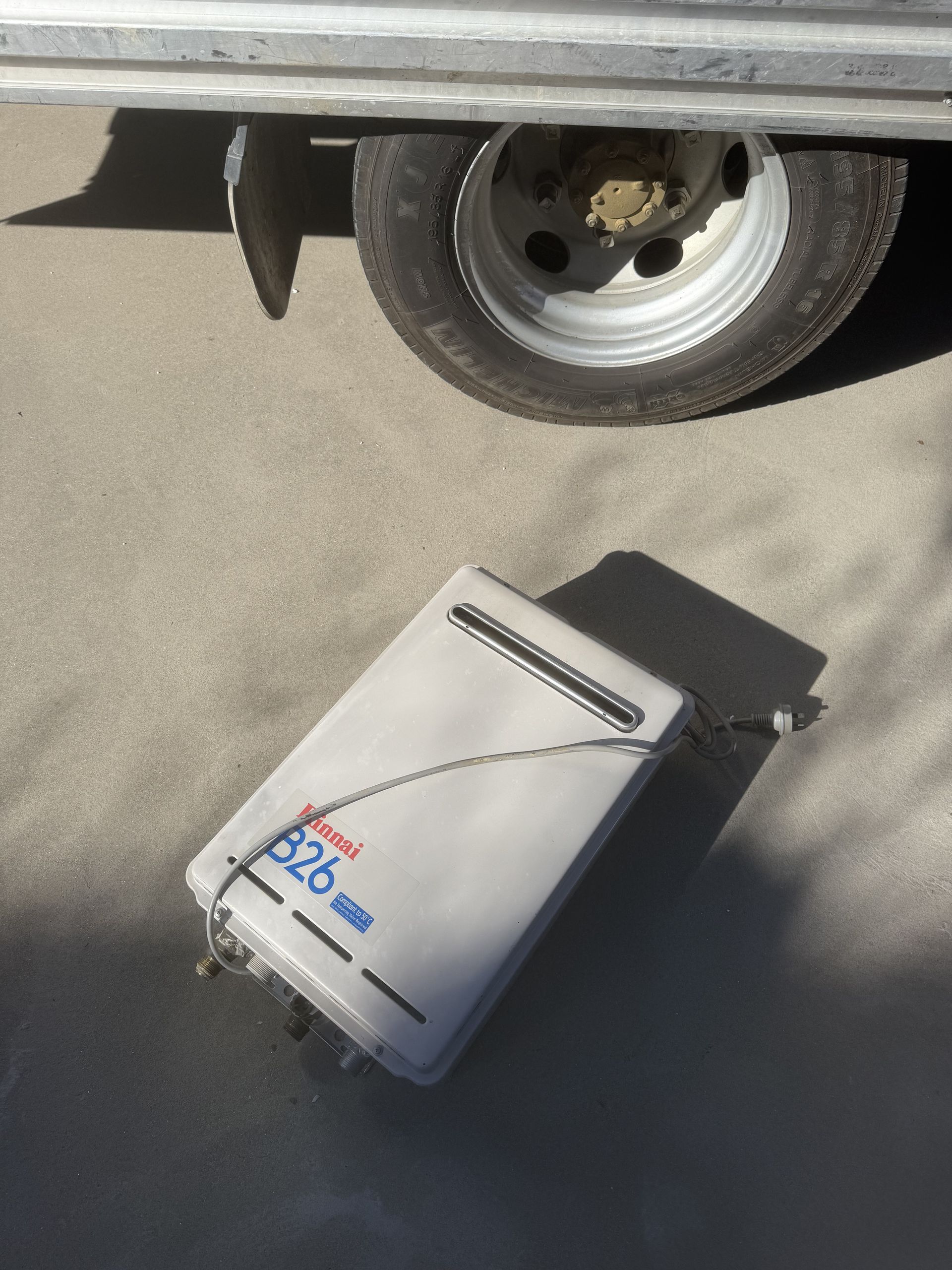 A white box with the number 888 on it