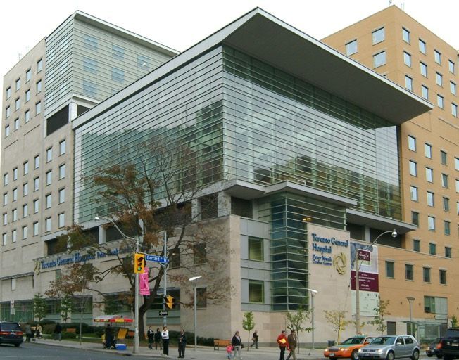 A large building with the word hospital on it