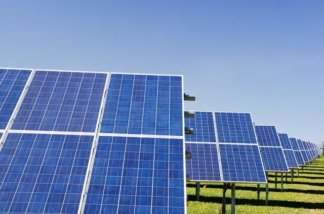 DOMESTIC & COMMERCIAL PV