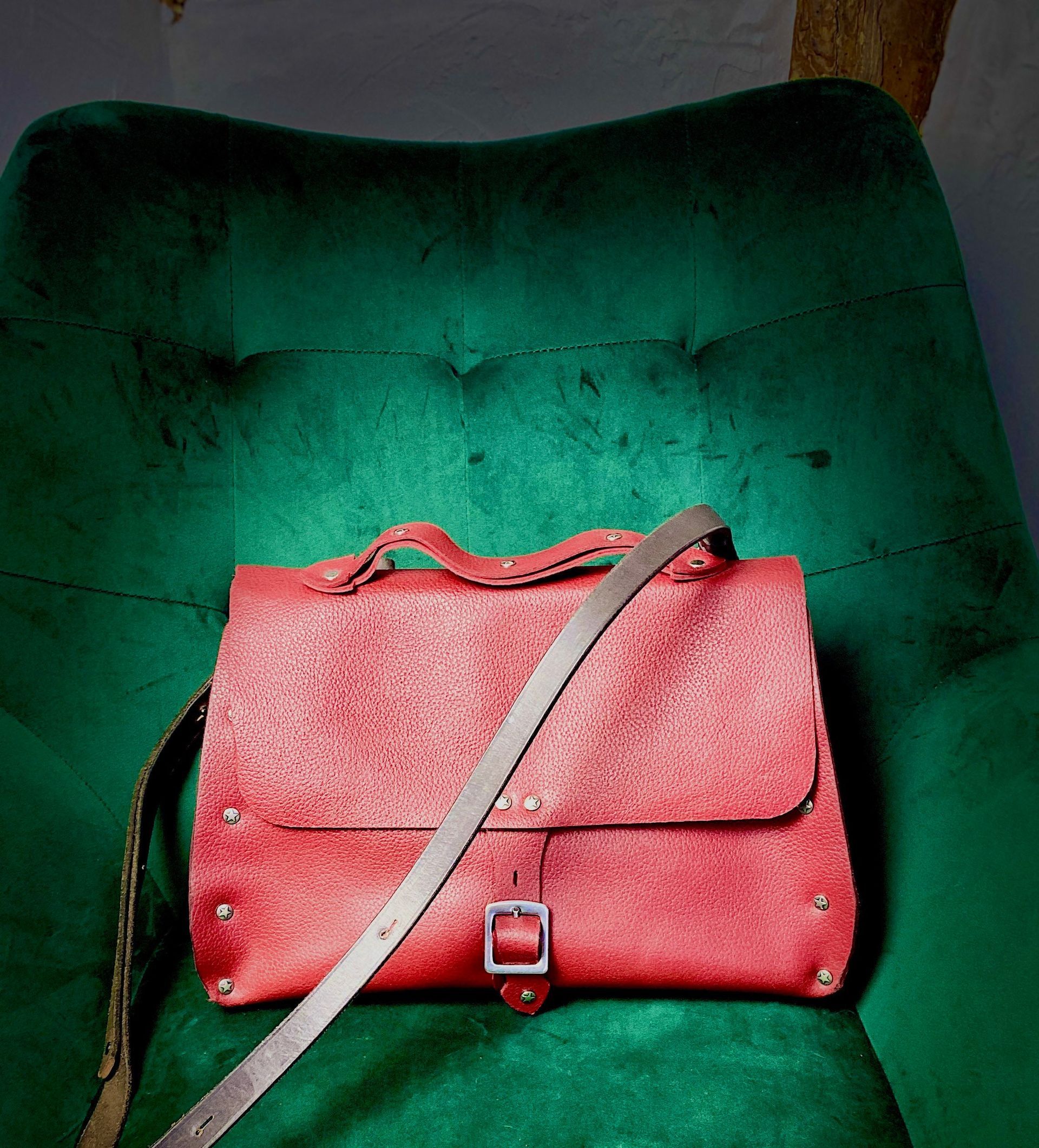 Red leather bag Crossbody adjustable to shoulder