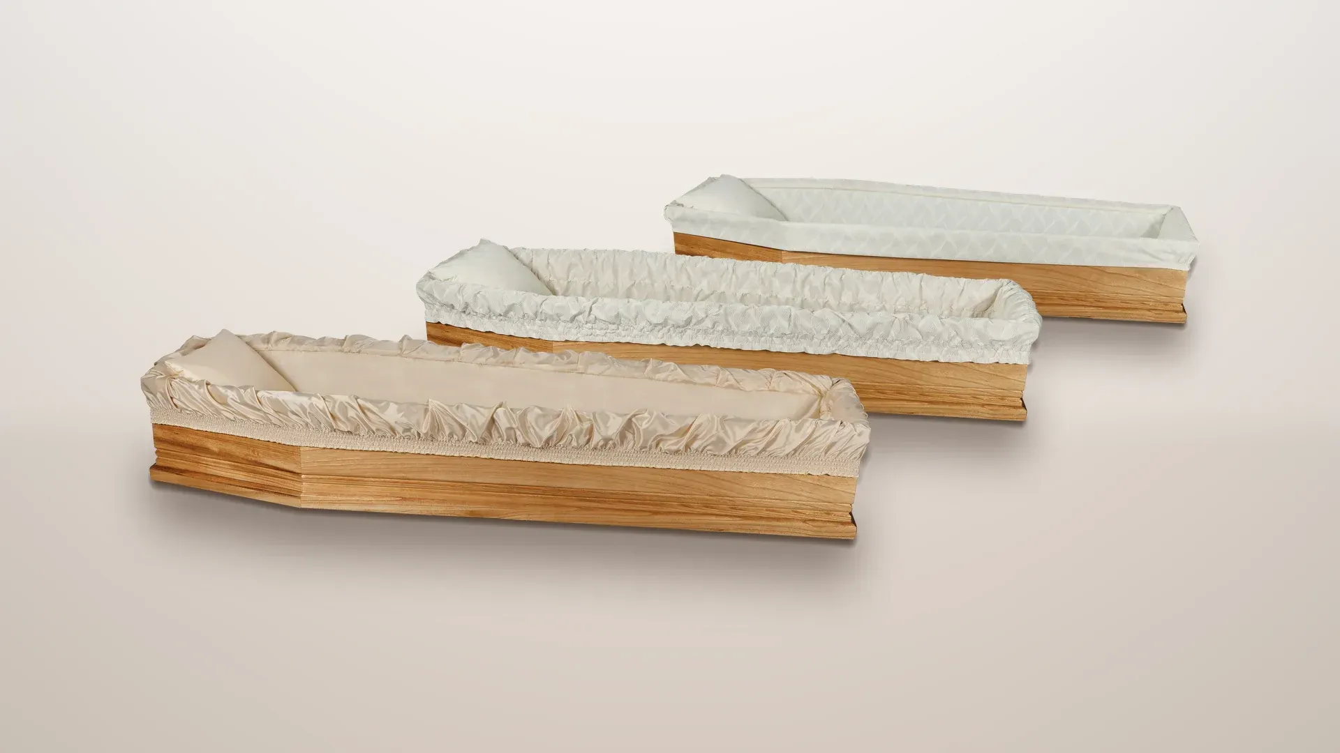 Tre cofani con imbottiture biodegradabili Stradiotto in raso e viscosa