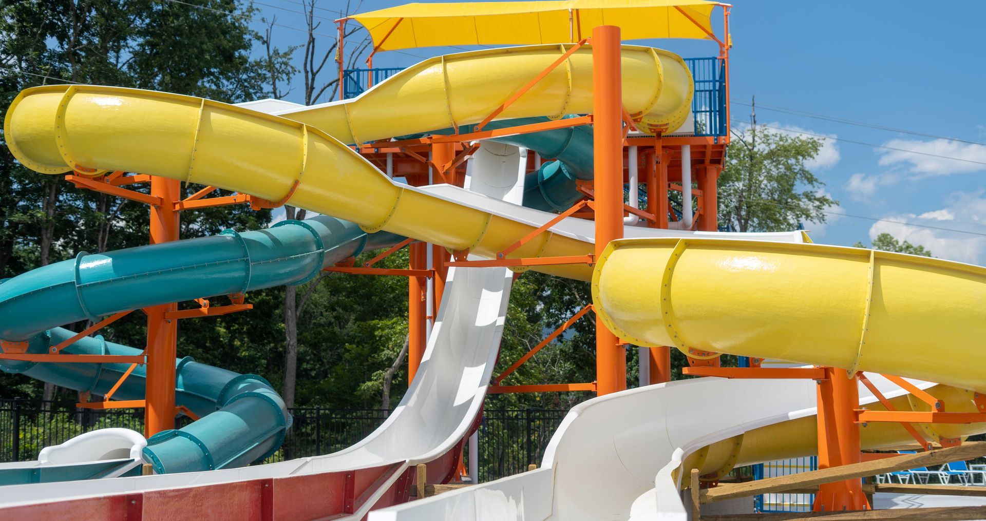 Three body slides and a dual racer drop from a 22.75-foot tower — the centerpiece of the waterpark and a guest favorite all season long.

