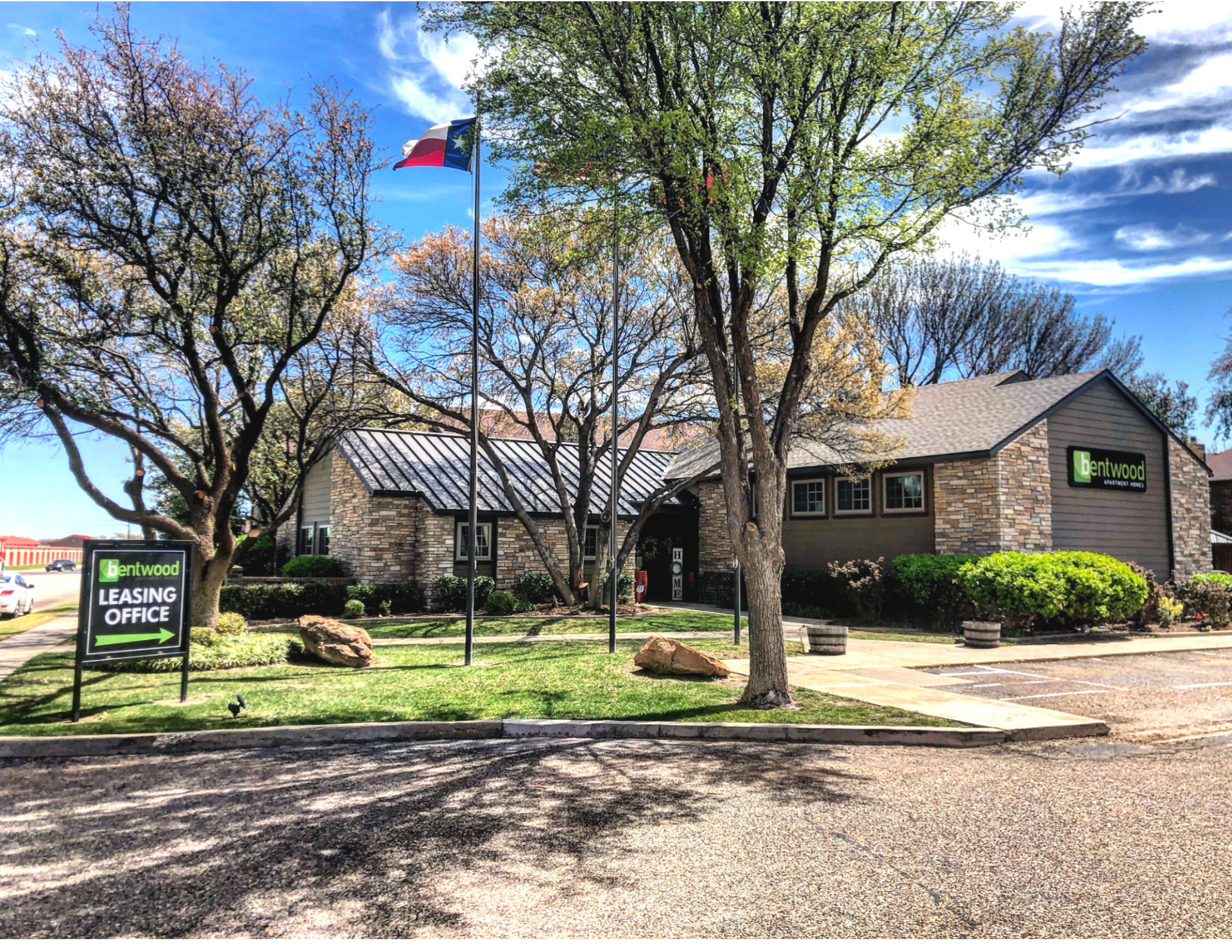 Exterior of Bentwood Lubbock Apartments leasing office