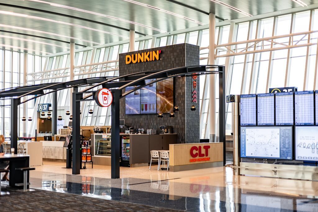 Dunkin' Donuts kiosk in Charlotte Douglas International Airport (CLT).