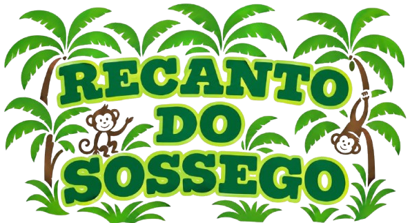Logótipo verde e amarelo com palmeiras e macacos, texto «Recanto do Sossego».