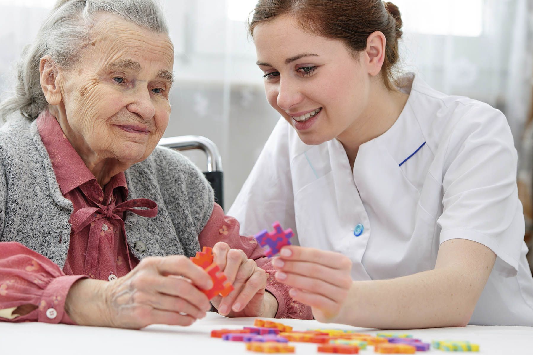Join our team in Gananoque and help us provide exceptional care to our residents!
We care about your