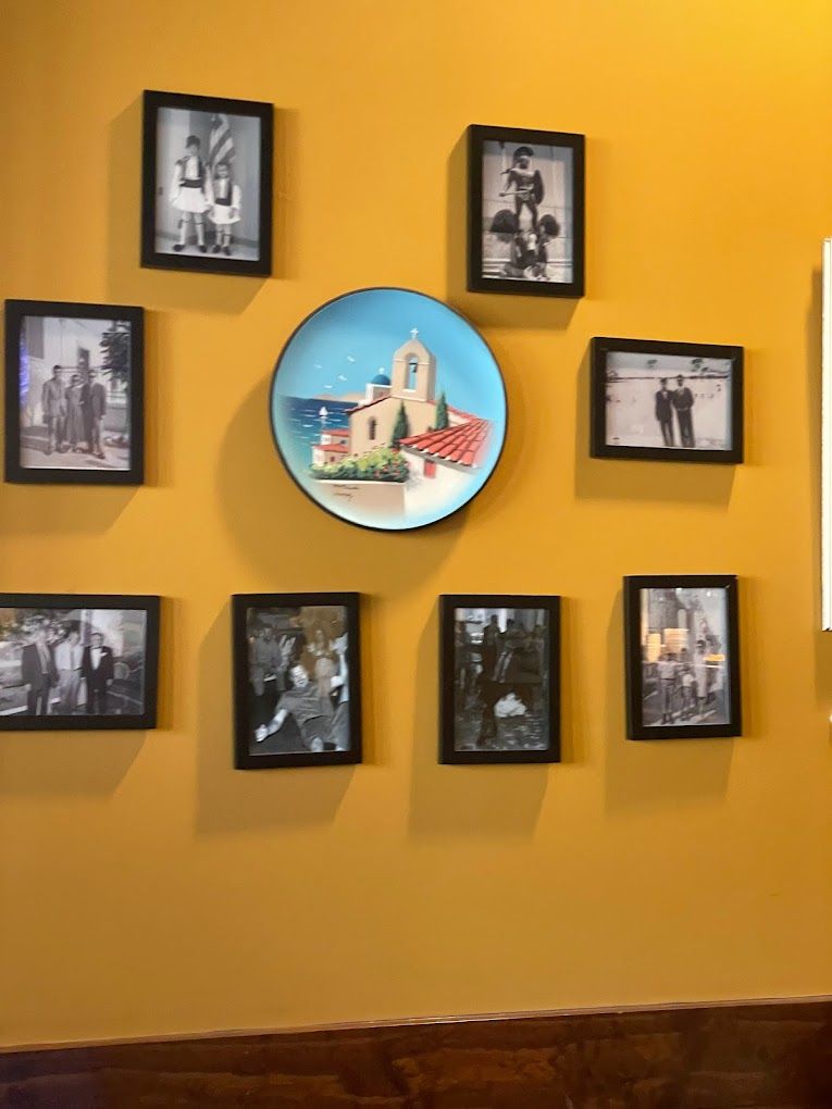 Greektown Grille dining experience
