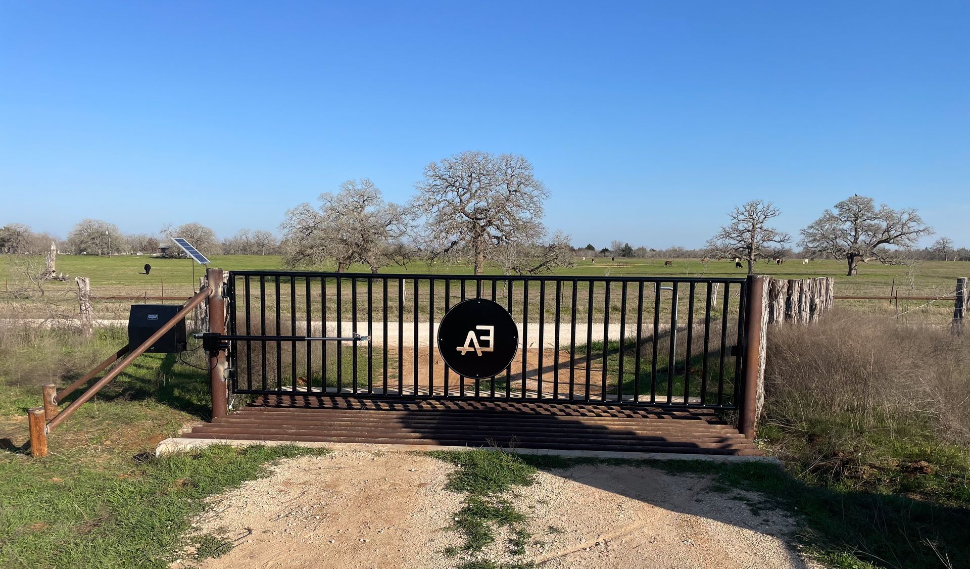 RANGER GATE | RANCH MANUFACTURING | CUSTOM ENTRANCE GATES