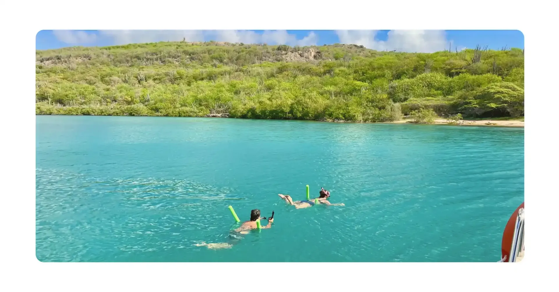 best snorkeling in Curacao for beginners at Fuik Bay with Maxie Sailing