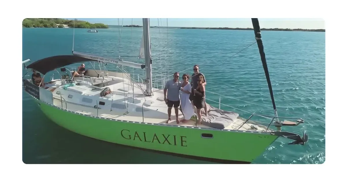 zeiljacht Galxie in Fuik Baai tijdens prive boot tour in Curacao
