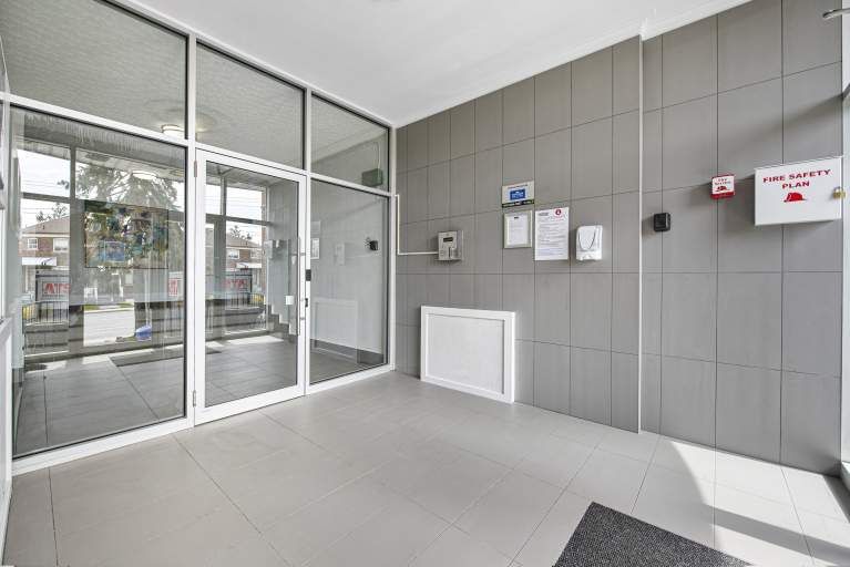 Home Eglinton Apartments 2040, 2701 Eglinton Ave West