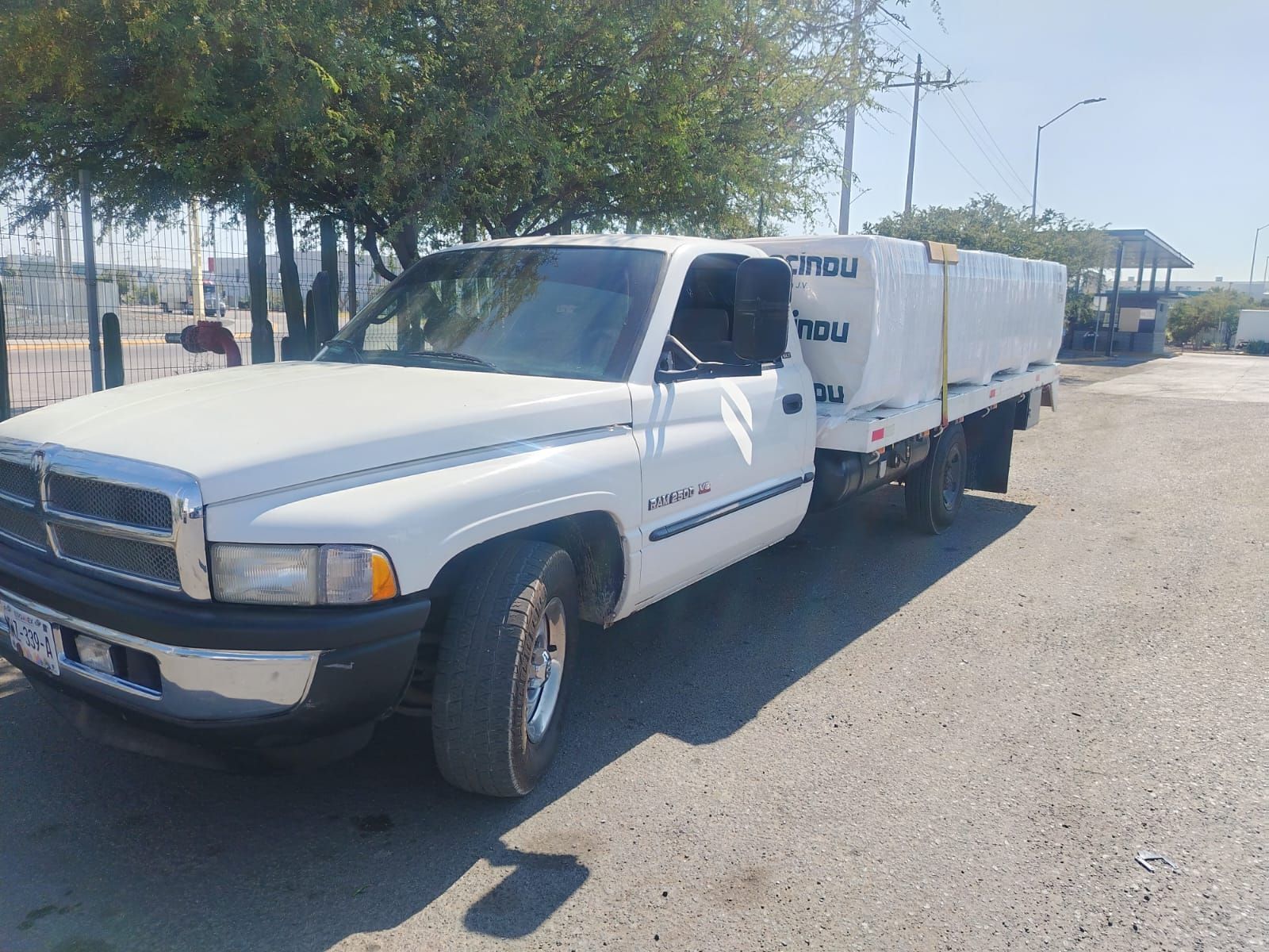 Equipo Fredi Carga listo para trabajar