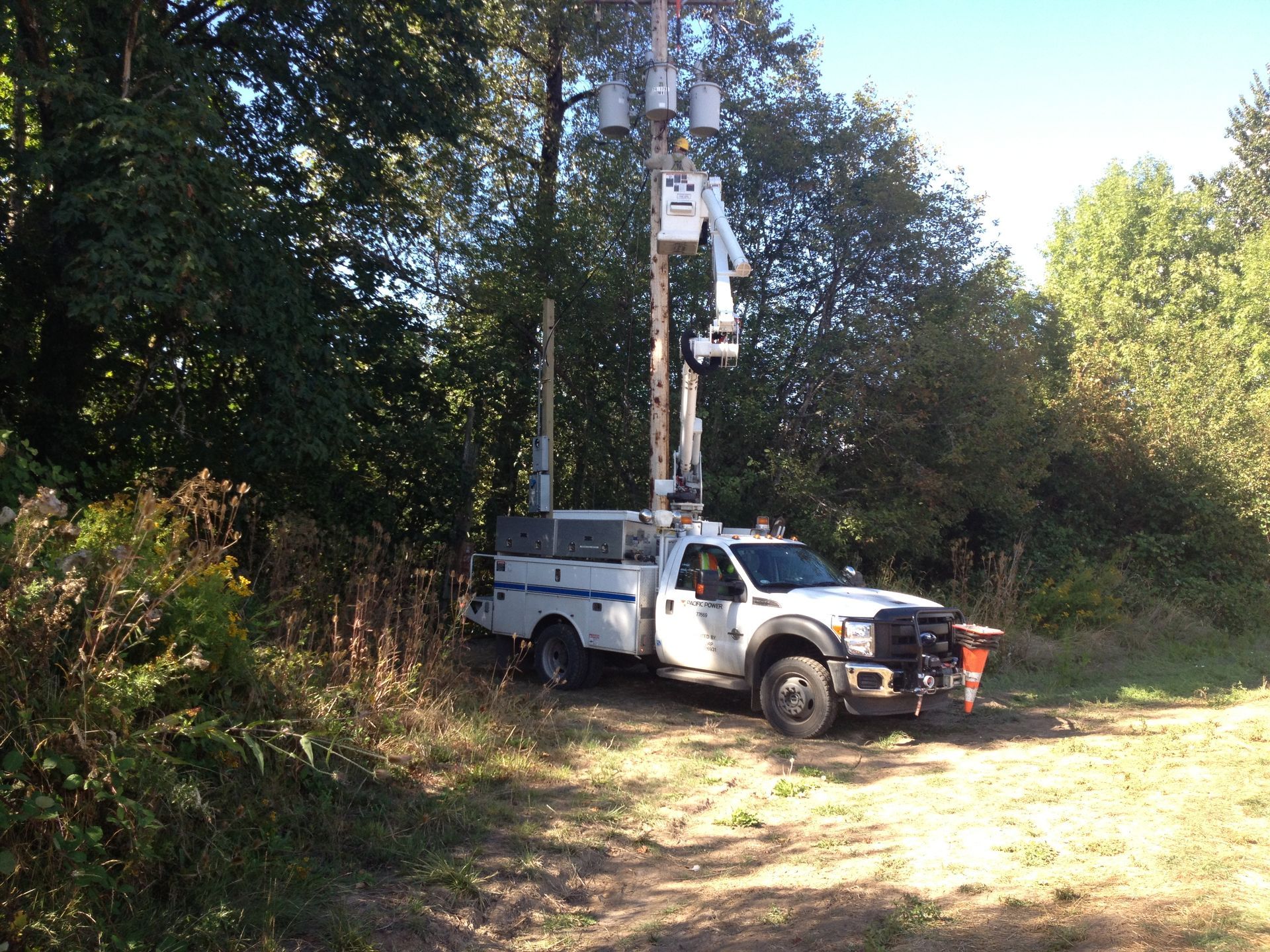 Checking Status Switch Gear — Albany, OR — Positive Electric Inc.