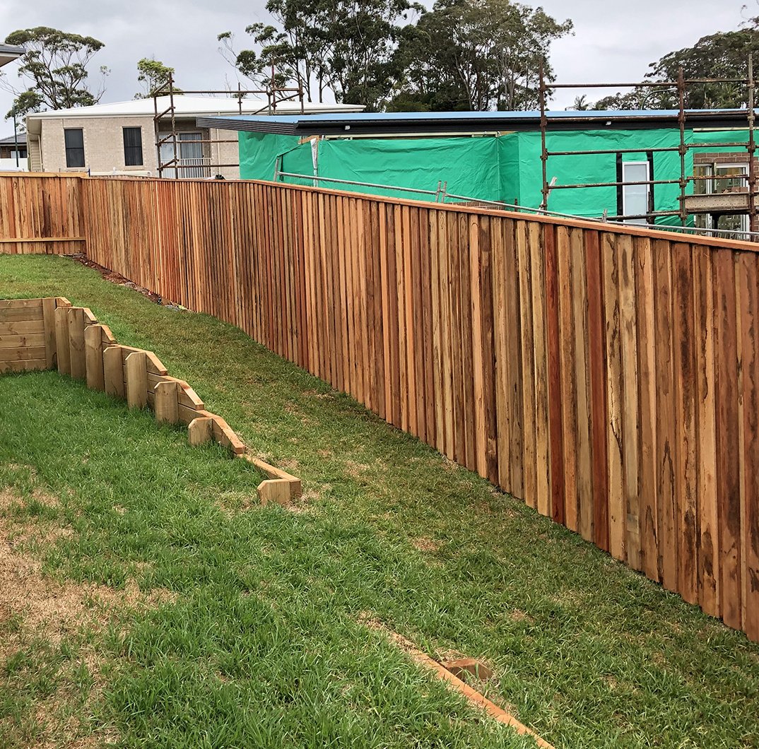 Timber Fencing in Port Macquarie Fencer Steve