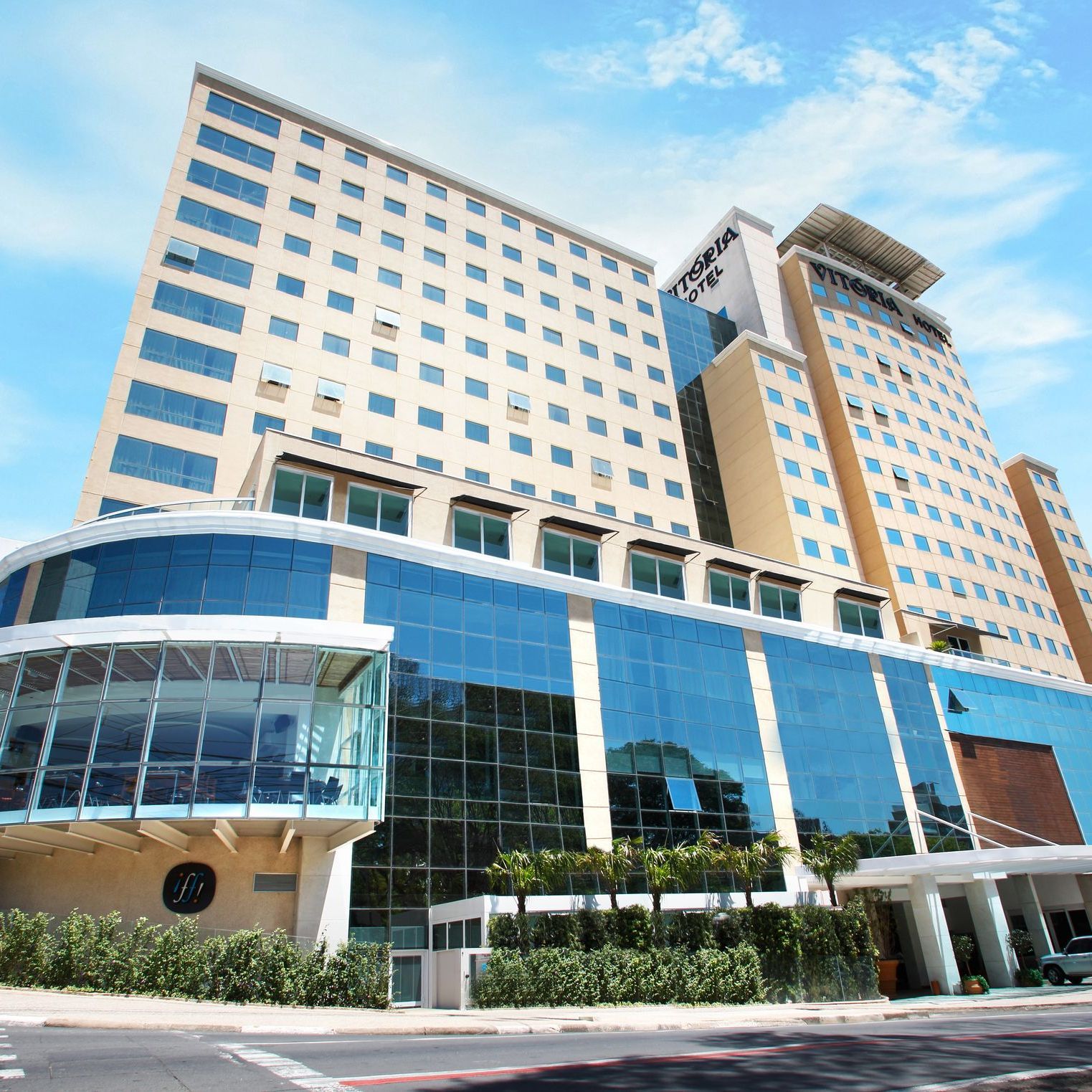 Fachada do hotel Vitória Concept Campinas