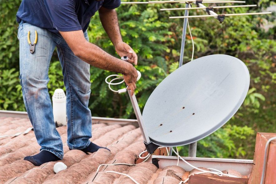 Riparazione antenna satellitare