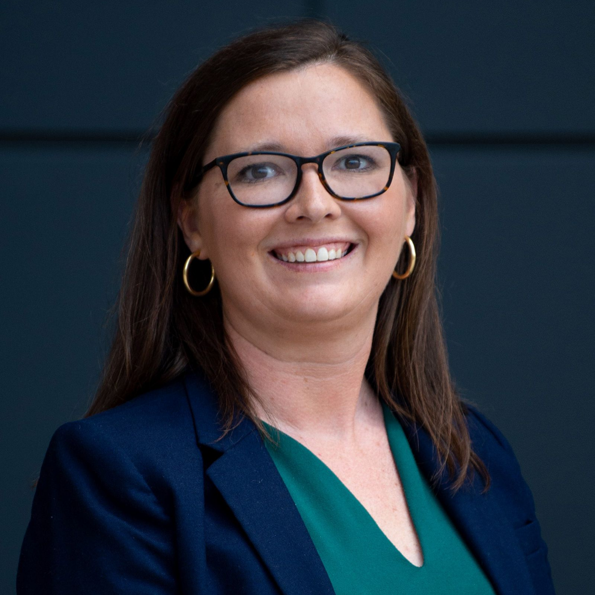 Attorney Leslie Peters Headshot