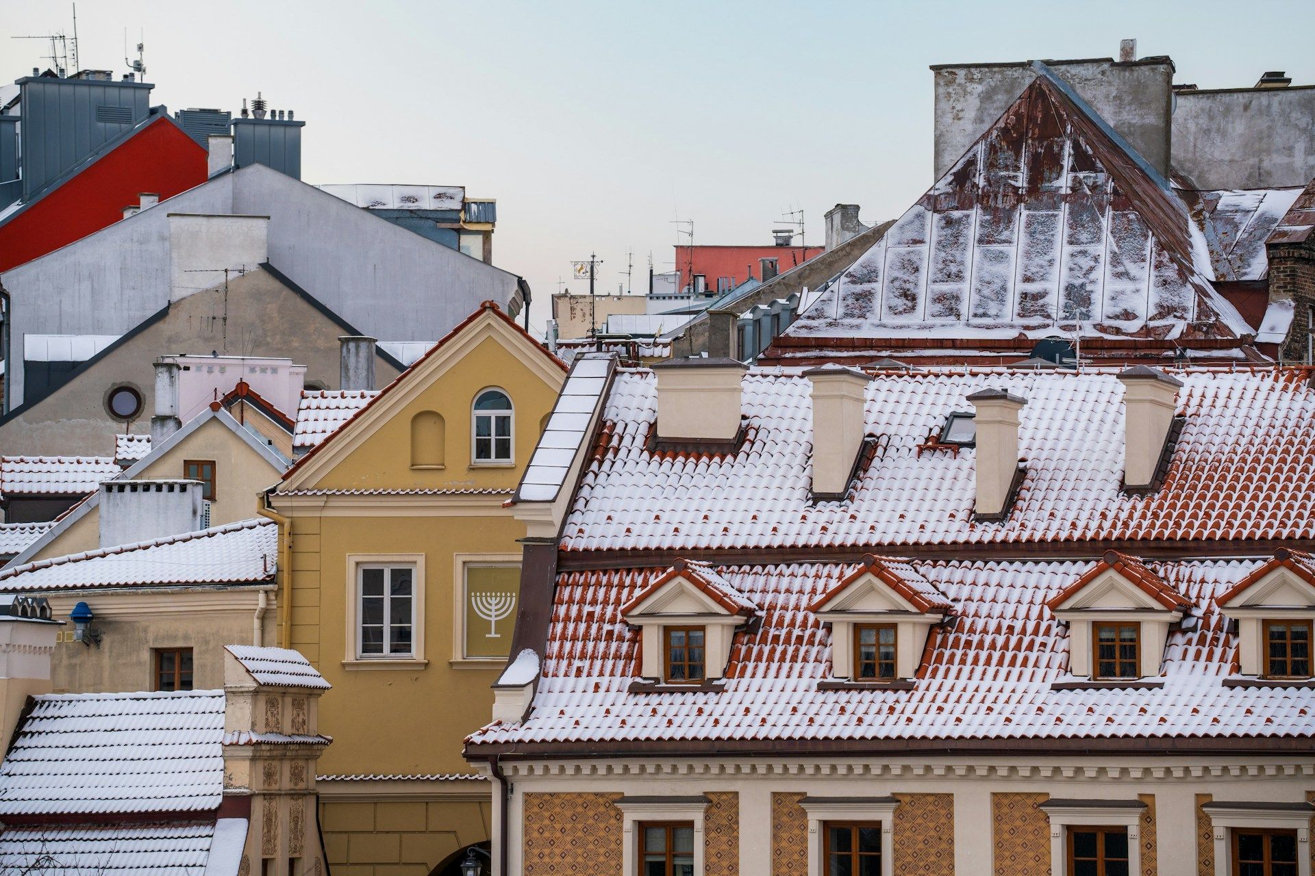 winter house roofing