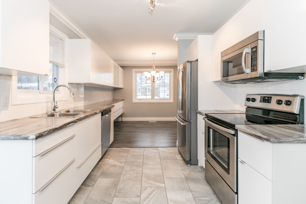 custom kitchen