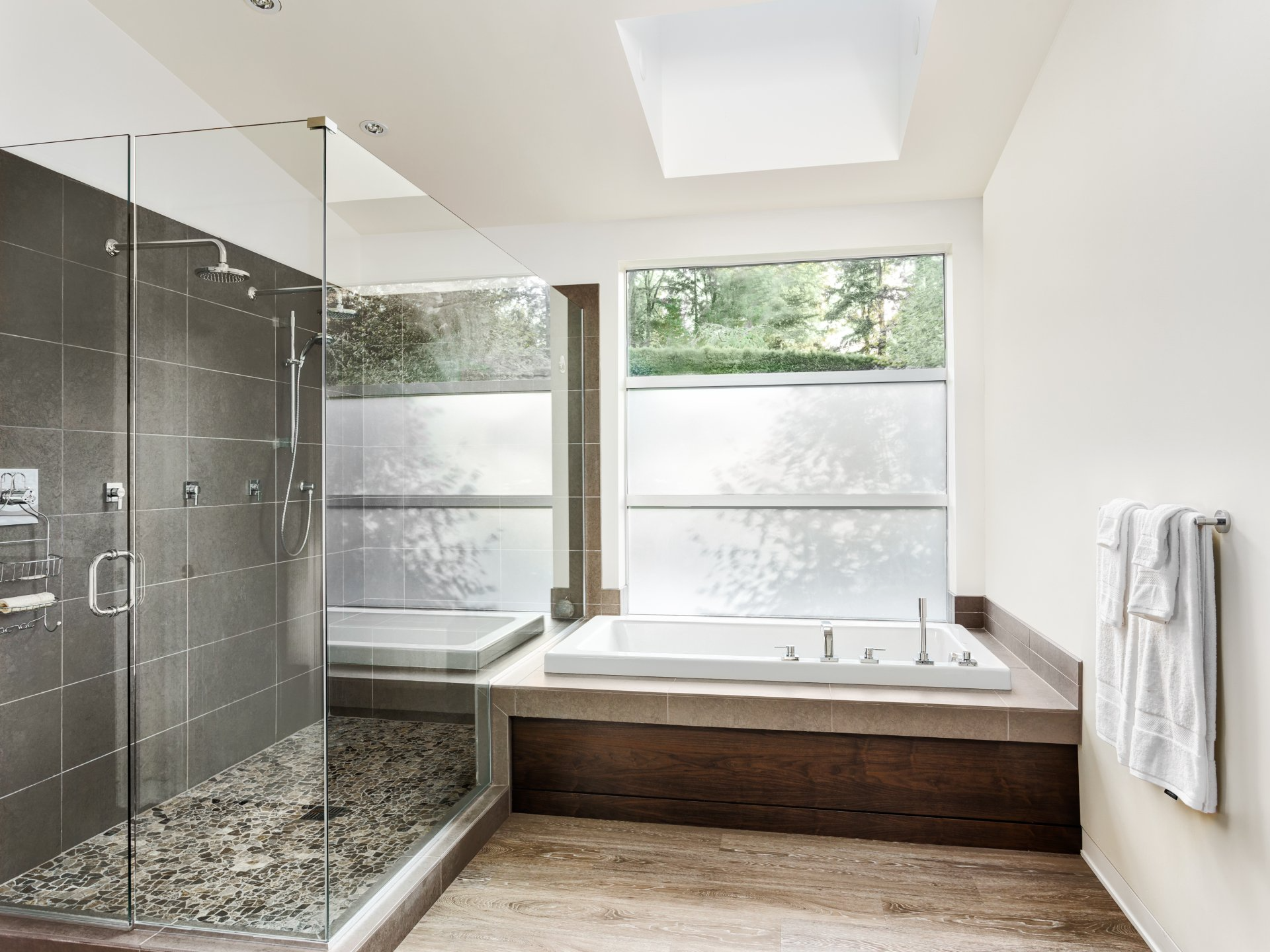 a contractor visualizing the bathroom design