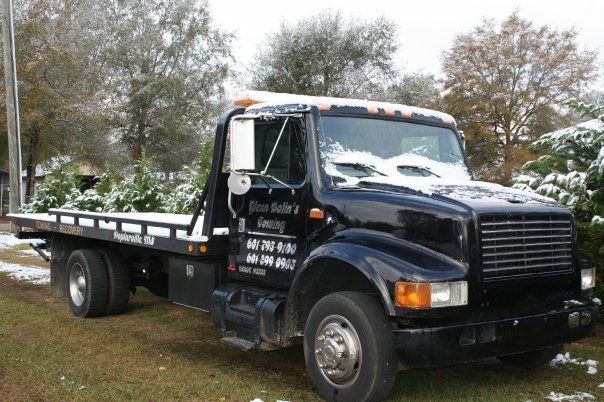 flat bed tow truck