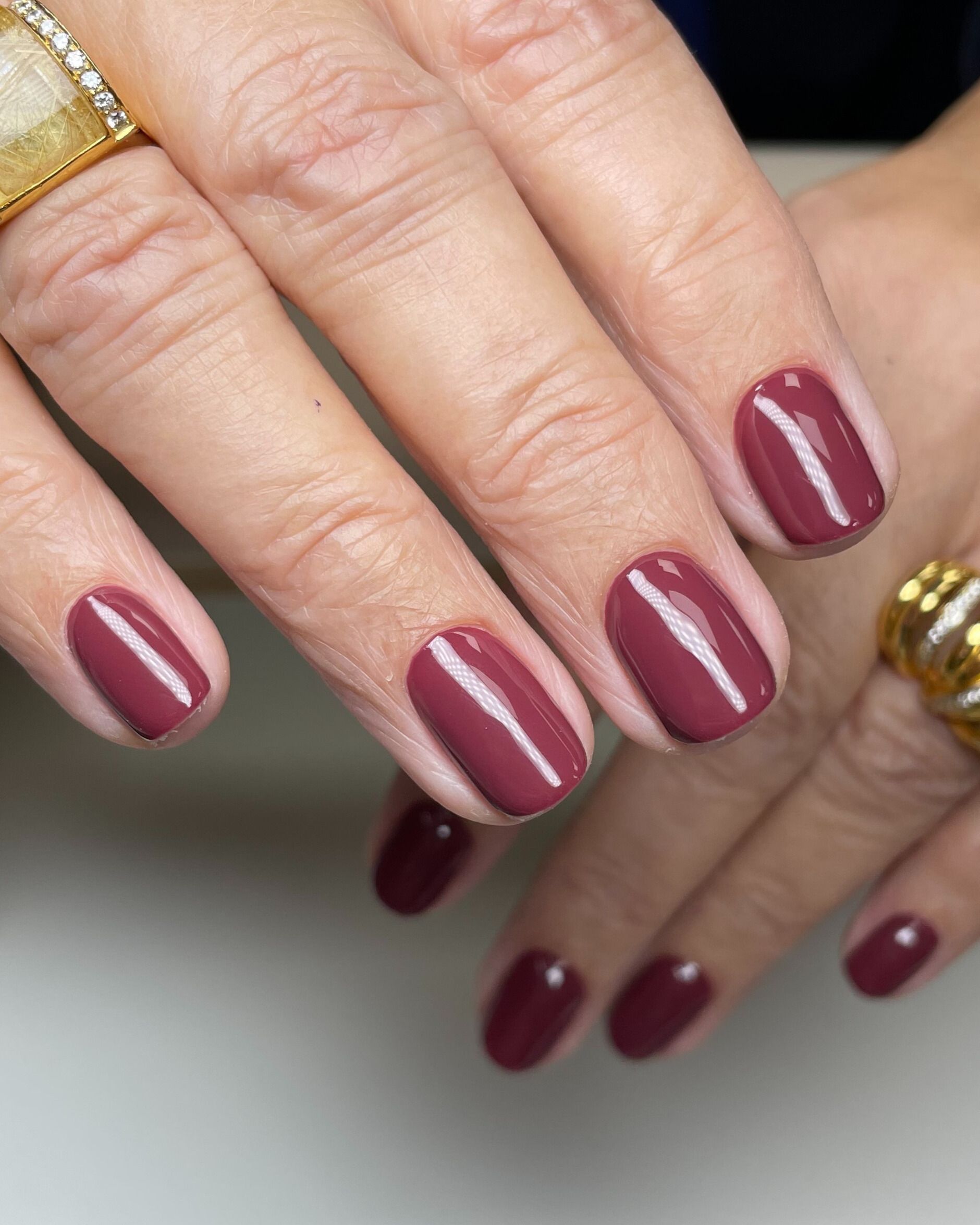 nails