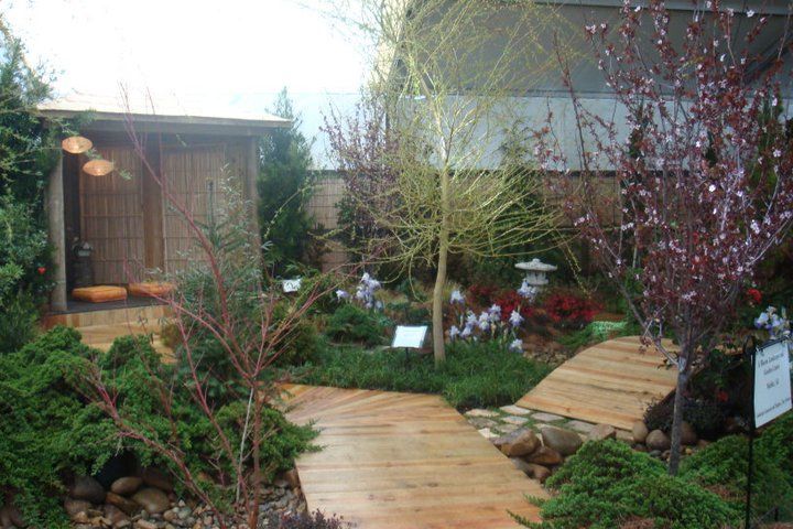 Wooden Walkway on a Garden – Mobile, AL – A Bloom Garden Center