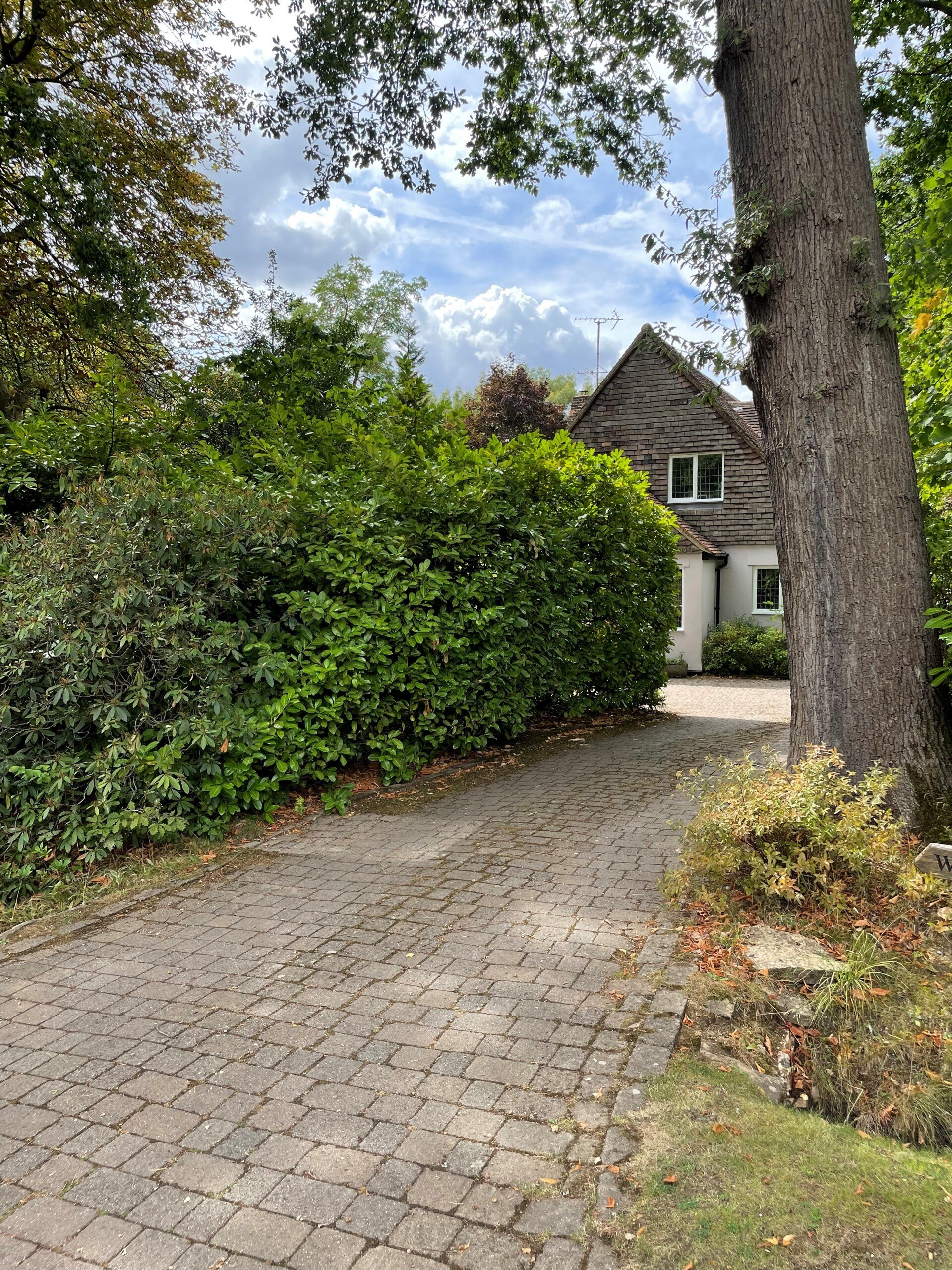 About Pinner Hill Residents Association