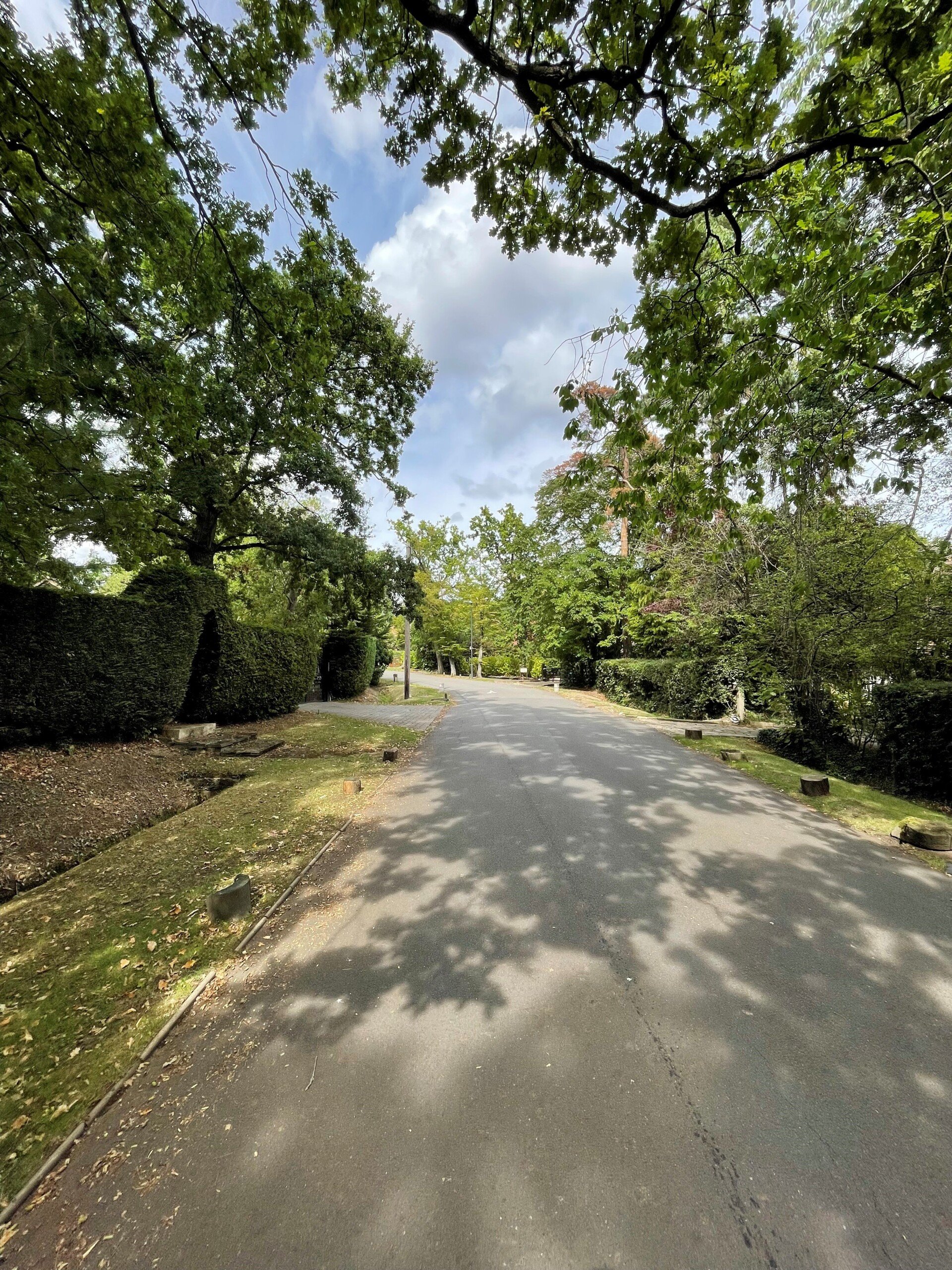 About Pinner Hill Residents Association