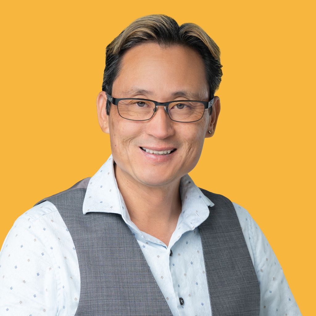 Garden Grove Headshot Photographer, Tien Vo at Art of Portraits