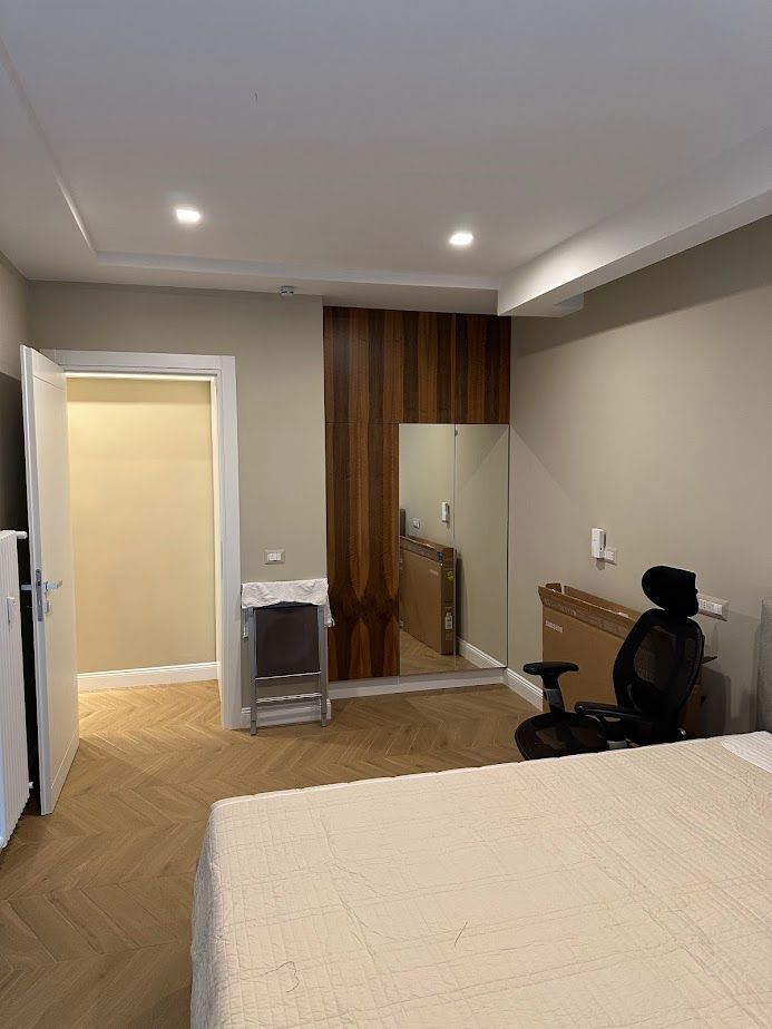 Controsoffitto decorativo con strip LED – progetto Appio Latino