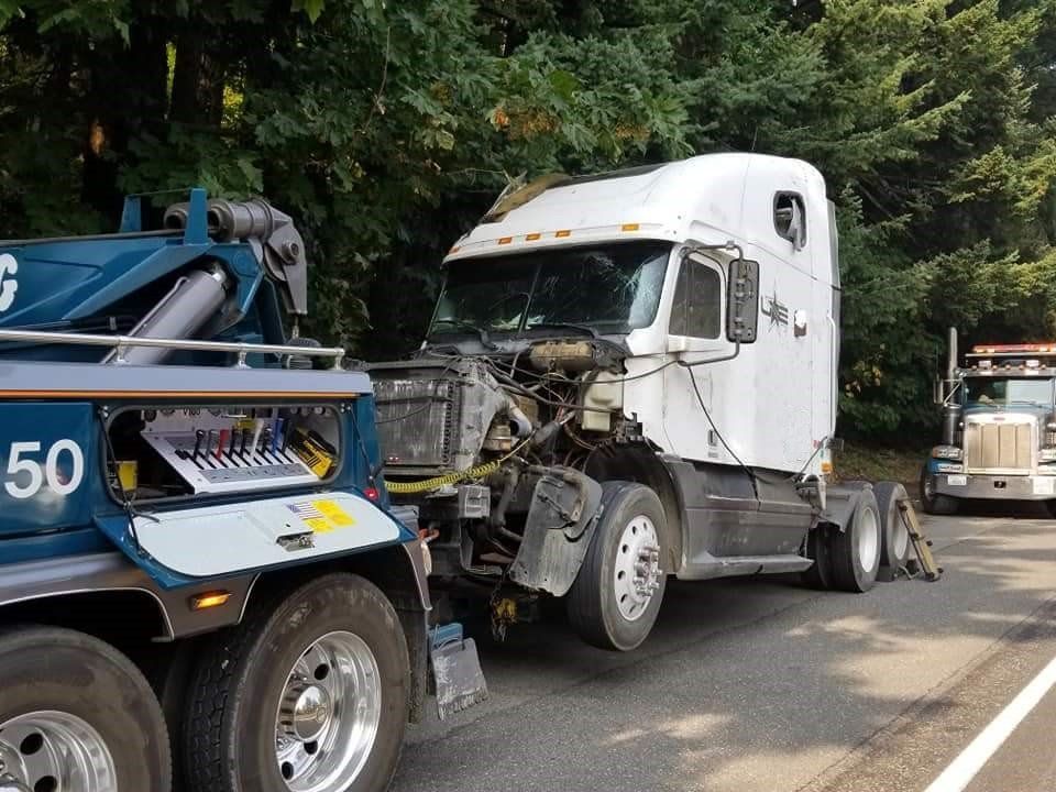 Towed Heavy Truck Towed Heavy Truck