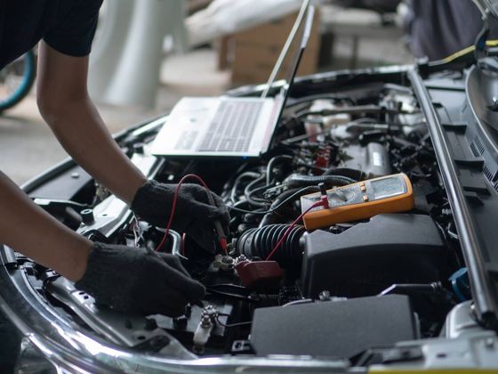 Mobile Mechanic Coventry carrying out full car diagnostics service