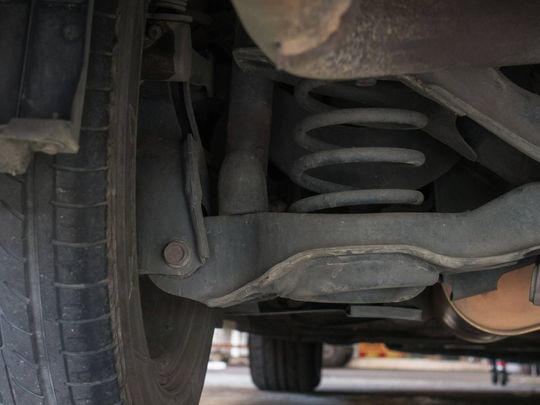 Mobile Mechanic Coventry repairing a faulty car suspension