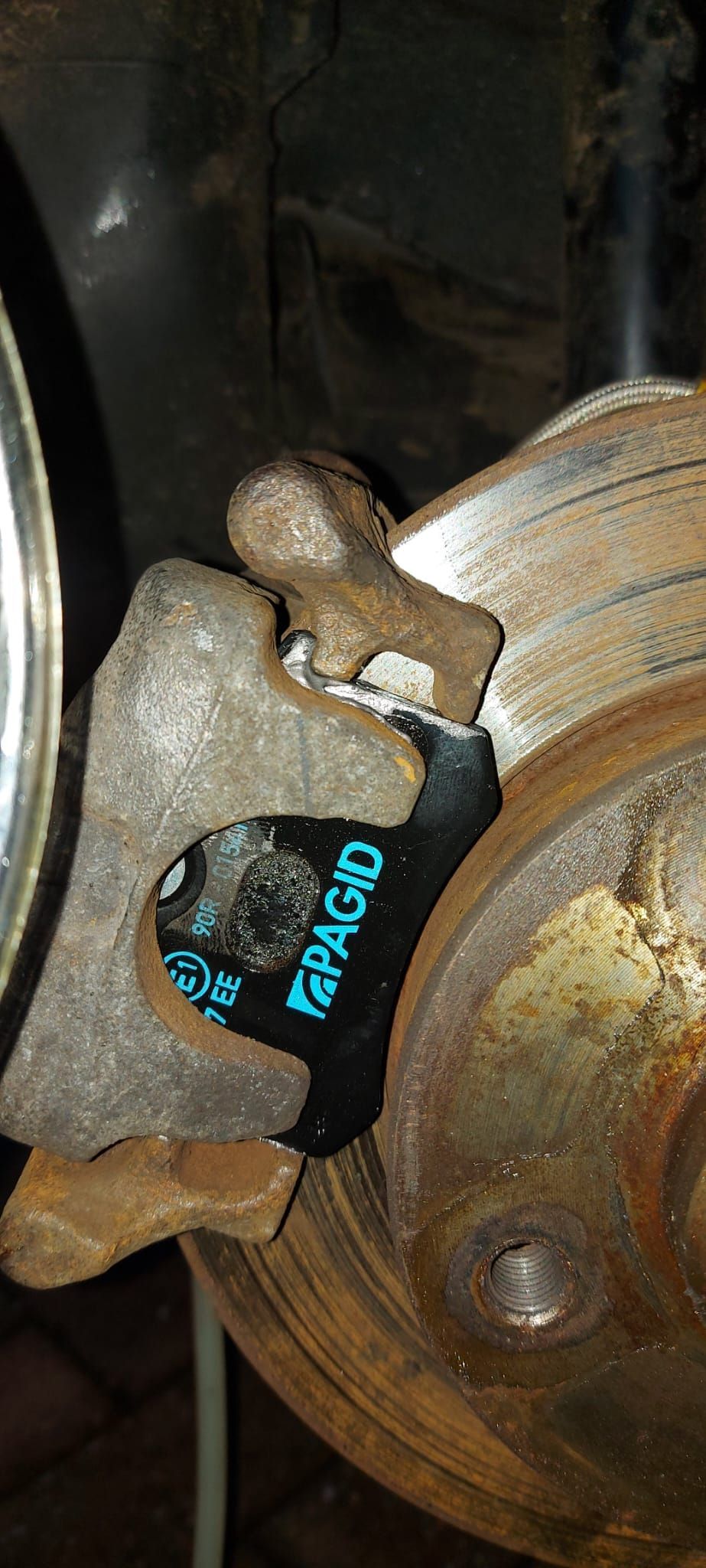 Mobile Mechanic Coventry brake pad replacement