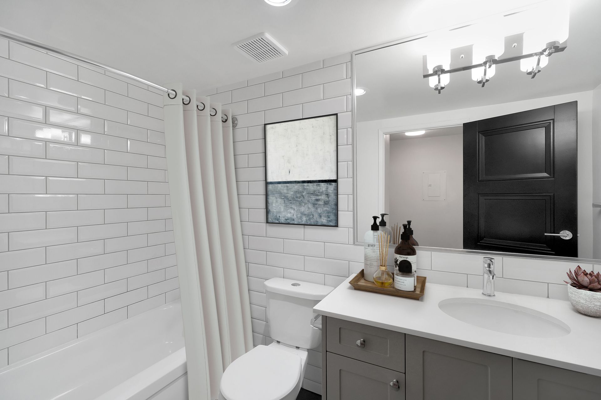 Suite Gallery View 3205 Wetherby Rd Units and Building Photos