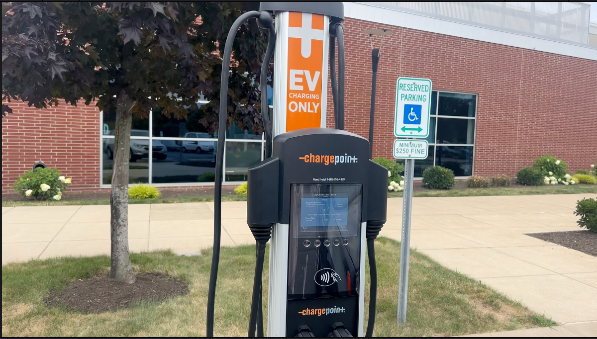  ChargePoint Level 2 EV charging station outside the Warrensville Heights Branch of the Cuyahoga County Public Library.