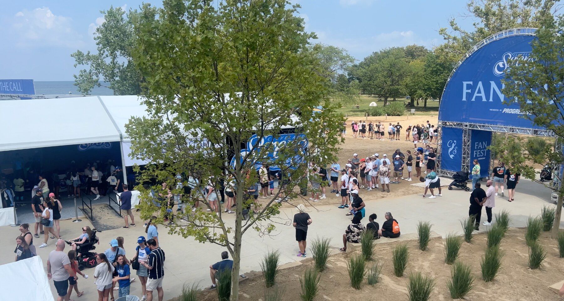 Elevated view of the Center Court pop-up and merchandise line at Cleveland Sirens FanFest.