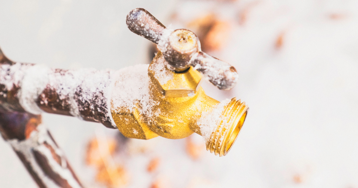 How to Properly Winterize Outdoor Faucets and Pipes